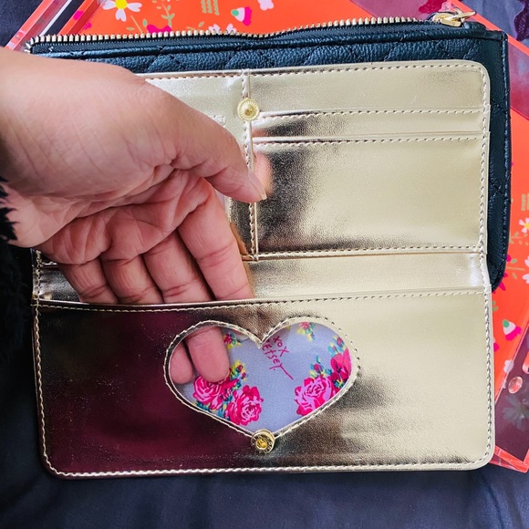 Betsey Johnson Wristlet - Picture 2 of 9